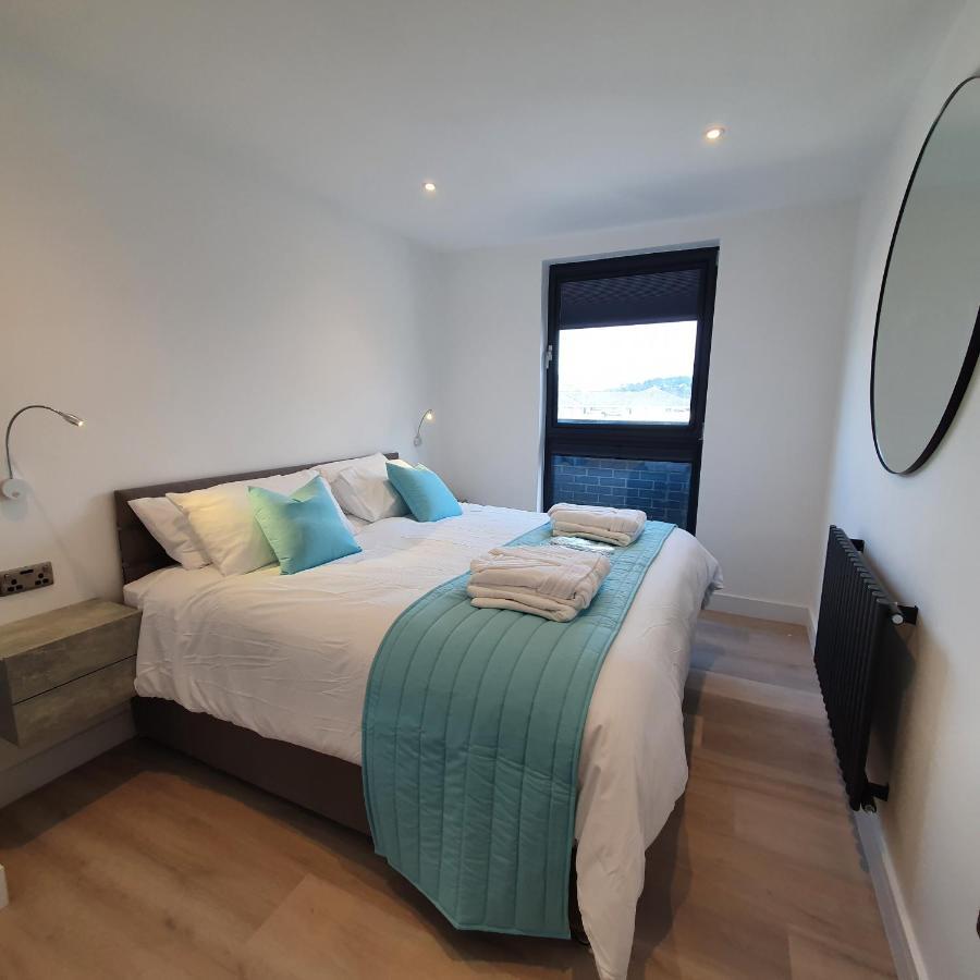 Central Penthouse With Hot Tub & Views 24 Челтнъм Екстериор снимка